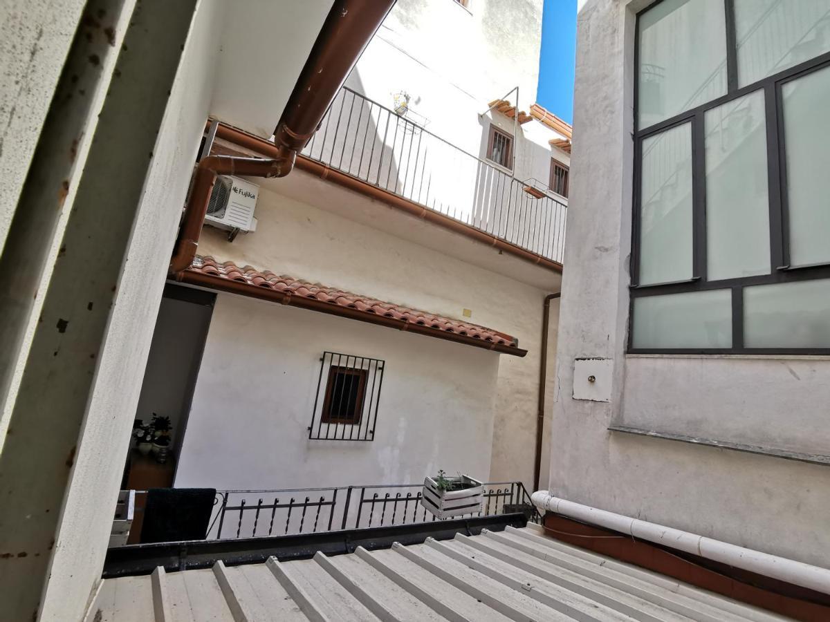 Casuzzamia Apartment Palermo Ngoại thất bức ảnh